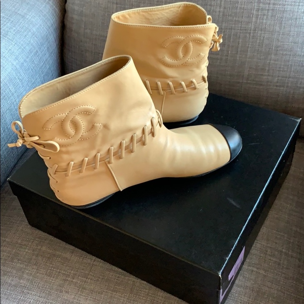 Chanel women’s ankle booties. Size 37.5